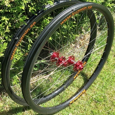 Unikt - inga externa ekerhål, hookless 37 mm breda fälgar 29" (ISO 622 mm) hjulset